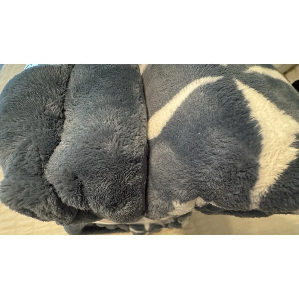 Retreat 2 Pack Plush Throw Modern Geo & Solid Blue 60